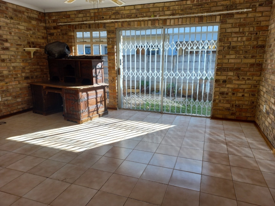 3 Bedroom Property for Sale in Bult South North West